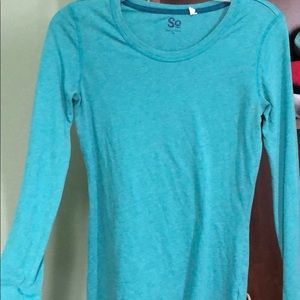 Size med blue shirt